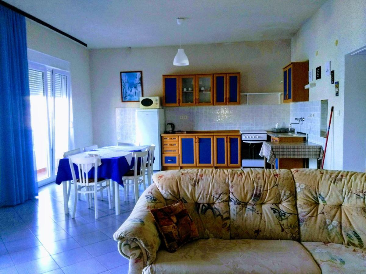 Apartments Mareta Rab Town Eksteriør billede